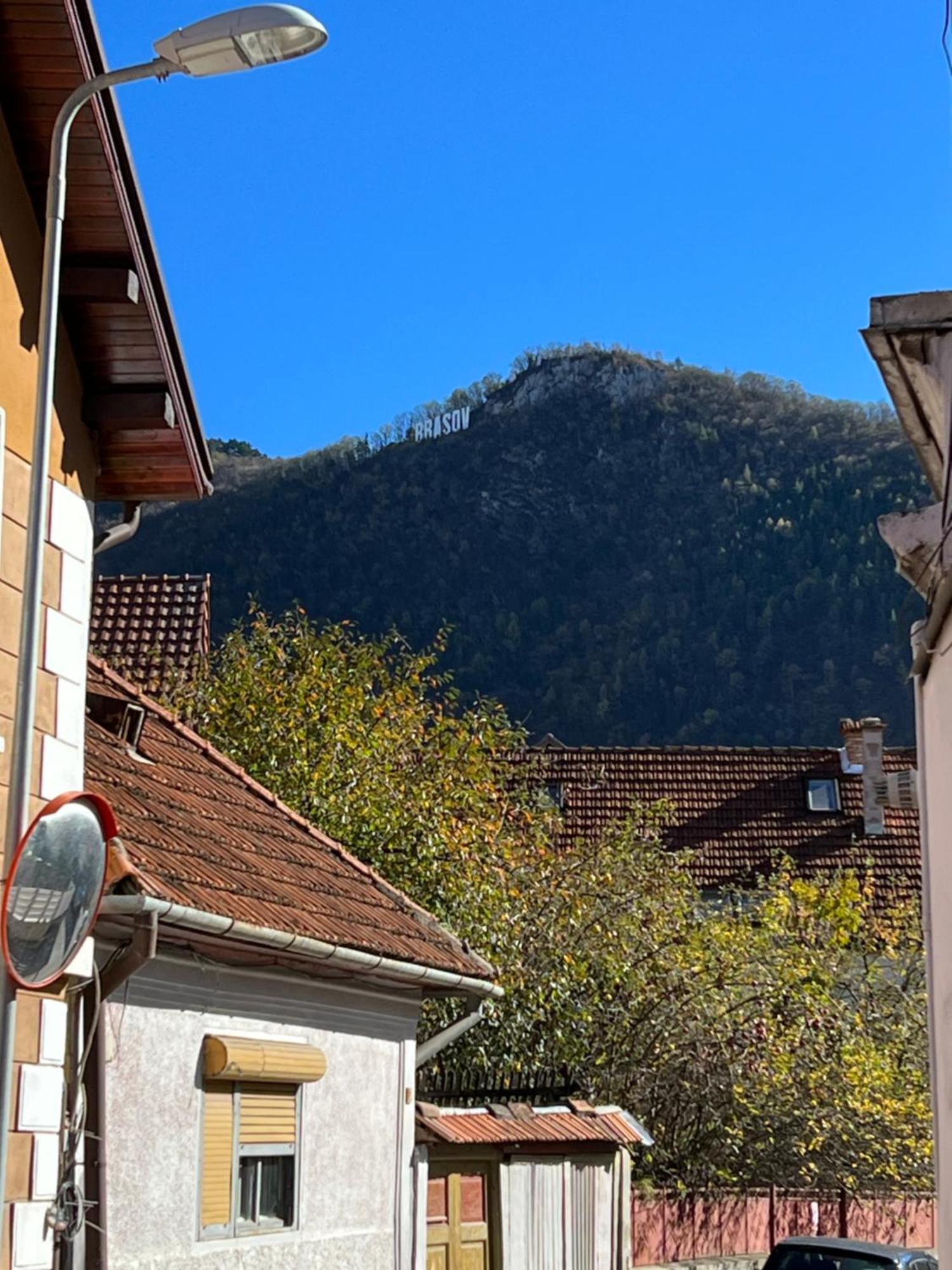 Retro House Mountain View Villa Braşov Buitenkant foto